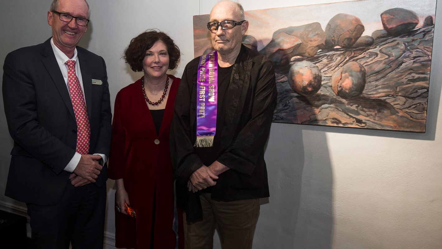 Tim Burns takes out first prize in the 2019 Royal Art Prize